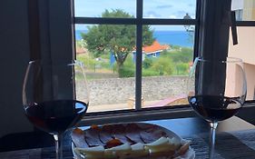 Casa TODAH, Playas y montañas